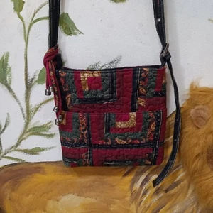 Donna Sharp Quilted Patchwork Crossbody Bag Purse Multi Colors EUC - Picture 1 of 14