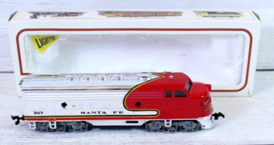 Bachmann HO F9 Santa Fe Diesel Silver Locomotive 307 Chrome - Image 1 of 4