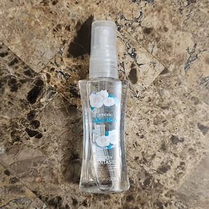Body Fantasies Fresh White Musk Fragrance Body Mist Spray 1.7 oz (Q1) - Picture 1 of 2