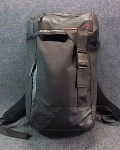 OAKLEY HALIFAX Zaino Nero Pro Pack 25L. Ritirato. Buone condizioni - Foto 1 di 14