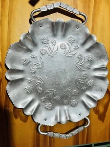 Vintage Farber & Shelvin 1820 Hand, Schmiede Aluminium Serviertablett Cottagecore. - Bild 1 von 1
