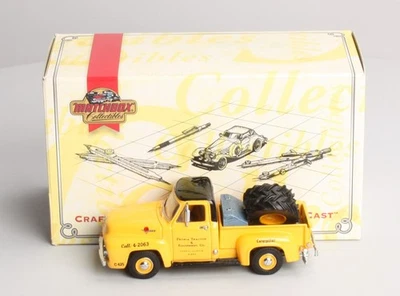Matchbox YIS02-M 1:43 Peoria Tractor & Equipment Co. 1955 Ford Pick-Up - Image 1 of 4
