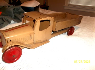 1929 OR 1930 VINTAGE STEELCRAFT ARMY TRUCK 22 INCHES ORIGINAL CONDITION - Image 1 of 4