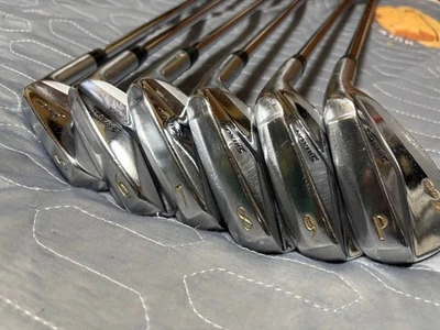 Srixon Z945 Irons #5-9,Pw(6Clubs)/Dynamic Gold S200/Flex:Stiff/ Iron set - Image 1 of 4