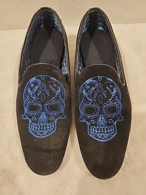 Sapato Slip-on Masculino Bordado Sugar Skull 8 Preto com Caveiras Azuis  - Imagem 1 de 4