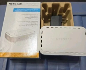 NETGEAR GS605NA 5 Port Gigabit Ethernet Unmanaged Switch - Picture 1 of 5