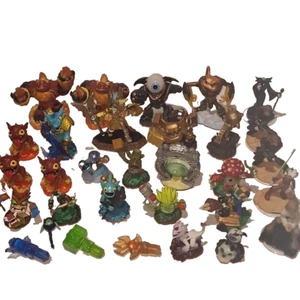Skylanders Joblot 22 Figures Damaged Broken + 5 Damaged Disney Infinity Figures - Picture 1 of 24
