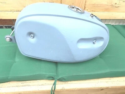 TANQUE DE COMBUSTIBLE DE GASOLINA YAMAHA YDS 250 305 YM2C YDS5 YMAHA YDS5 GASOLINA RECUBIERTO Y CEBADO  Foto 1 de 4