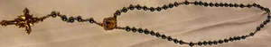 COLLANA PERLINE PLASTICA PREGHIERA ROSARIO MULTICOLORE 28" 4,5" - Foto 1 di 2
