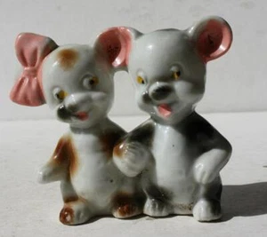 Mouse Figurine Boy Girl Mouse Holding Hands Cartoon Comic Style Made In Japan -- - Picture 1 of 1