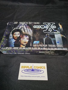 1995 Topps The X-Files Series 1 Factory Sealed Hobby Case - Picture 1 of 4