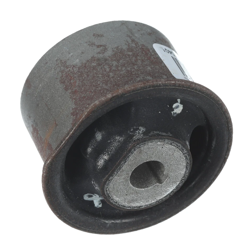 Genuine Mopar 2005-2010 Jeep Commander Front Axle Mounting Isolator 52089516AB - Изображение 1 из 4