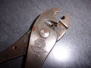 Atlas powder USA caper crimper no-2 crimper pliers tool PINCE A DENUDER DYNAMITE - Imagen 1 de 5