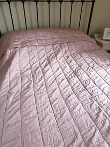Laura Ashley Kingsize Reverible MIA quilted Throw - Picture 1 of 10
