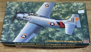 RARE MIB Hasegawa 1/72 A-1H SKYRAIDER South Vietnamese Air Force - Bild 1 von 22