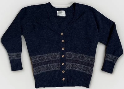 Pendleton Womens 100% wool Cardigan Sweater Gray/Blue Embroidered Flower Small - Image 1 of 4