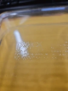 Vintage Pyrex 222-R Clear Square Baking Dish 2 Quart 8 x 8 x 2 - Picture 1 of 11