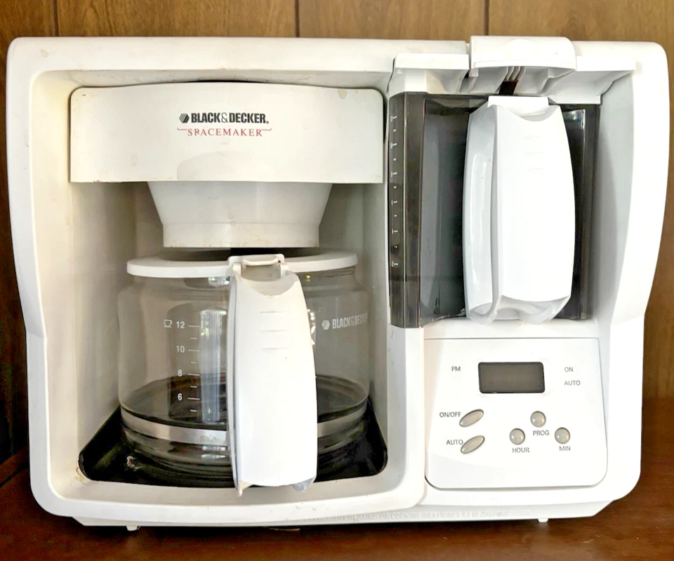 Black & Decker Spacemaker Under Cabinet Digital 12 Cup Coffee Maker ODC325N - Image 1 of 4