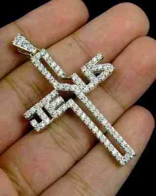 Colgante Cruz Moissanita Blanca Corte Redondo 2 Ct Chapado en Oro Dos Tonos 14K Foto 1 de 3