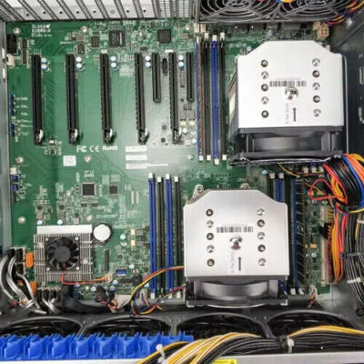 Supermicro SYS-7048GR-TR Server 8X3.5" 2X E5-2687w v4 RTX4060 2X32G 2400MHz - Bild 1 von 4