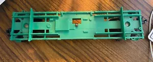 LIONEL PC 9300 OPERATING LOG DUMP CAR, GREEN, USED - Picture 1 of 4