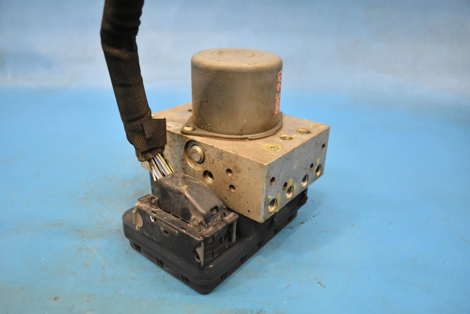 ISUZU NRR NPR NQR ABS 2011-2016 CONJUNTO BOMBA DE FRENO ANTIBLOQUEO ABK OEM 898248993 Foto 1 de 4