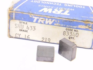 NEU ÜBERSCHÜSSIG 10 STK. TRW SNU 433 GRADE: CY16 CARBIDE INSERTS - Bild 1 von 1