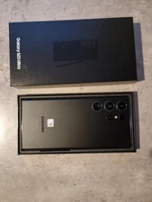 Samsung Galaxy S23 Ultra SM-S918B/DS - 256GB - Phantom Black (Unlocked)