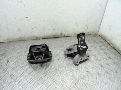2015 MITSUBISHI OUTLANDER PHEV 4x4 2.0 HYBRID CVT PAIR OF ENGINE MOUNTS *12527 - Image 1 of 4