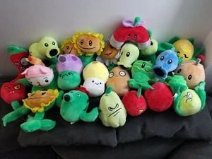Plants vs Zombies Squash 7" Plush Toy Kids soft gift Pea Shooter Sunflower xmas - Picture 1 of 133