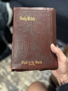 Vintage 1956 Catholic Edition Red Leather LIGHT OF THE WORLD EDITION Holy Bible - Picture 1 of 10