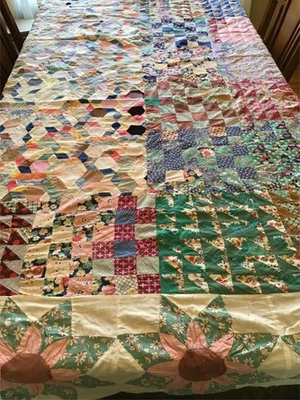 Edredón de retazos vintage cosido a mano Estate Find Foto 1 de 4