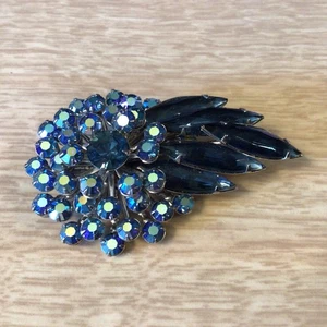 Vintage Blue Aurora Borealis Rhinestone Brooch/Pin - Picture 1 of 4