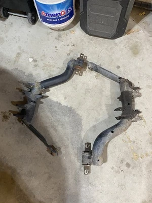 2002–2006 Acura Rsx Type S And Base Rear Trailing Arms - Image 1 of 3