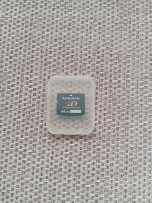 Fujifilm XD Picture Card 64MB - Image 1 of 3