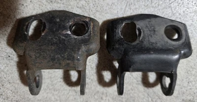 Juego de soportes de montaje de faros antiniebla Jaguar xj6 usados JLM1906 sin perno Foto 1 de 3