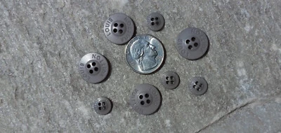 LOUIS VUITTON Botón (1) Repuesto Nuevo Auténtico Gris + Caqui RESINA (2 Tallas) Foto 1 de 4