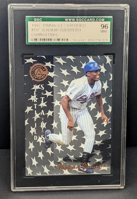 Estrelas com certificação Pinnacle Vladimir Guerrero - 1997! Classificação SGC 9.6 - Imagem 1 de 2
