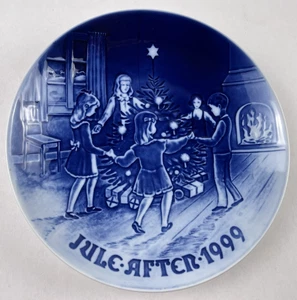 Royal Copenhagen Bing & Grondahl 1999 Teller Dancing On Christmas Eve - Bild 1 von 5