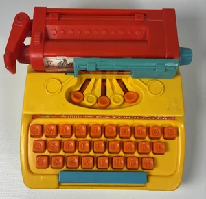 Vintage Winnie The Pooh Typewriter 1977 Tomy Toys Hong Kong Disney - Picture 1 of 9