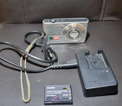 Casio Exilim EX-Z150 Digitalkamera Schwarz 8MP 4x Opt. Zoom, LCD geprüft - Bild 1 von 2