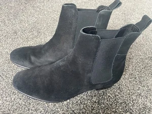 Botas Chelsea de Gamuza H By Hudson London Watts (Gamuza Negra, UK 8) APENAS USADAS - Imagen 1 de 15