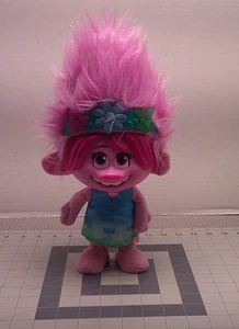 Dreamworks Trolls World Tour Color Poppin' Poppy Giocattolo Suoni Luci - Foto 1 di 13