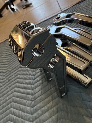 LA Choppers Chrome 8” X 1” Pullback Performance Risers Harley Standard - Imagem 1 de 2