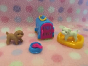 Barbie Muñeca Cachorros con Portador de Mascotas Mascota Cama Plato y Cepillo #6 Juego de Accesorios ¡Nuevo! - Imagen 1 de 2