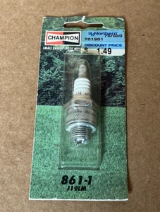 Champion J19LM Small Engine Copper Spark Plug - 861-1 - Picture 1 of 2
