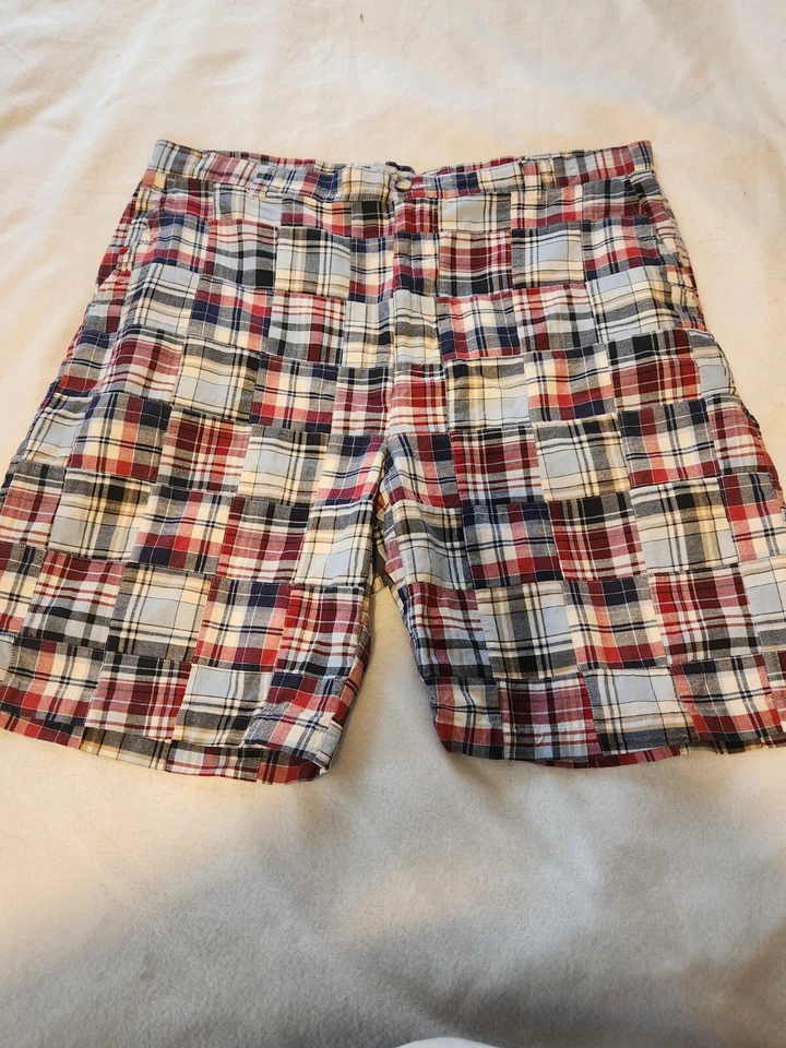 Sun River Cotton Chino Shorts Mens Sz 40 Red/White/Blue Plaid Shorts - Image 1 of 4