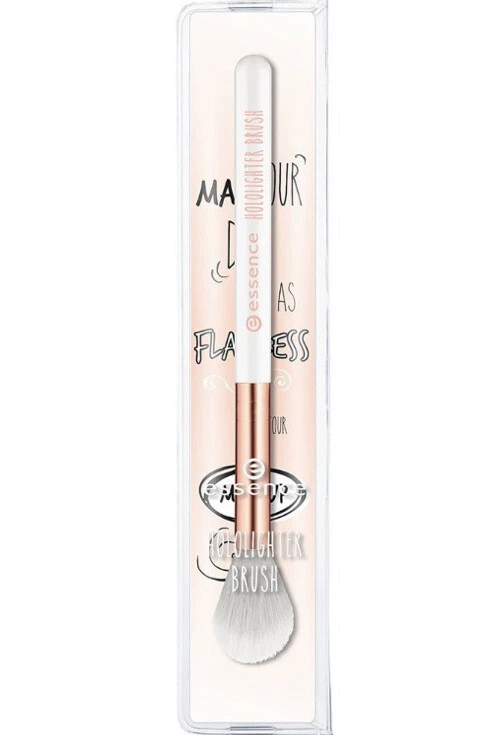 ESSENCE Hololighter Brush, Make Up Brush With Postage Included - Image 1 of 1