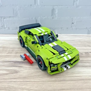 LEGO Technic: Ford Mustang Shelby GT500 (42138) komplett 3 Aufkleber fehlen - Bild 1 von 3