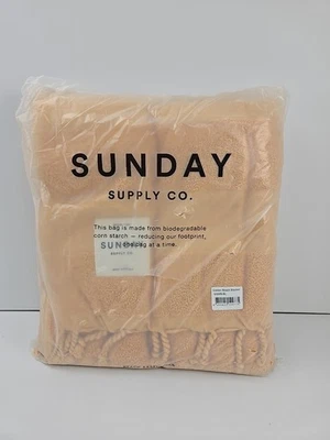 Manta de playa dorada Sunday Supply Co Foto 1 de 3